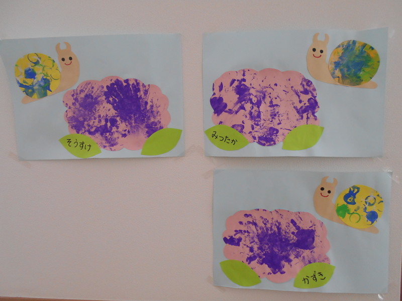 ひよこ組さんのあじさいとかたつむりです