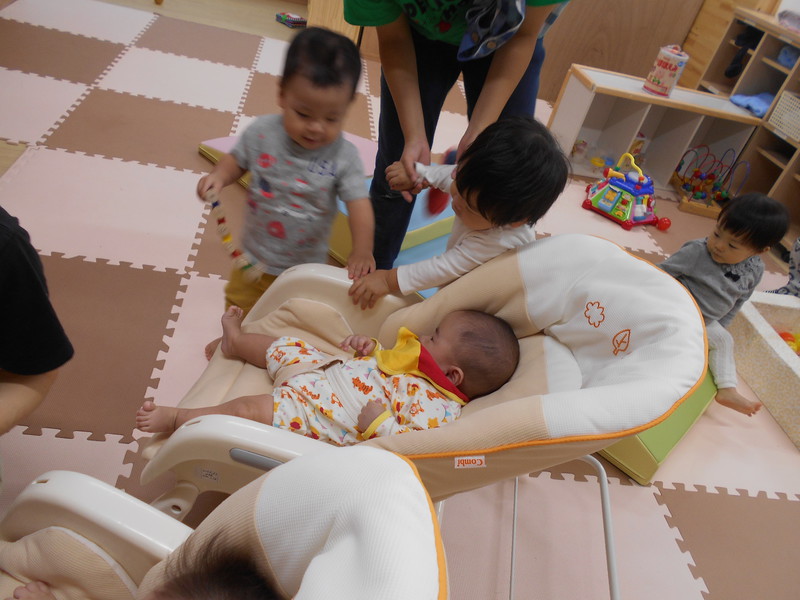 小さな赤ちゃんかわいいね❤