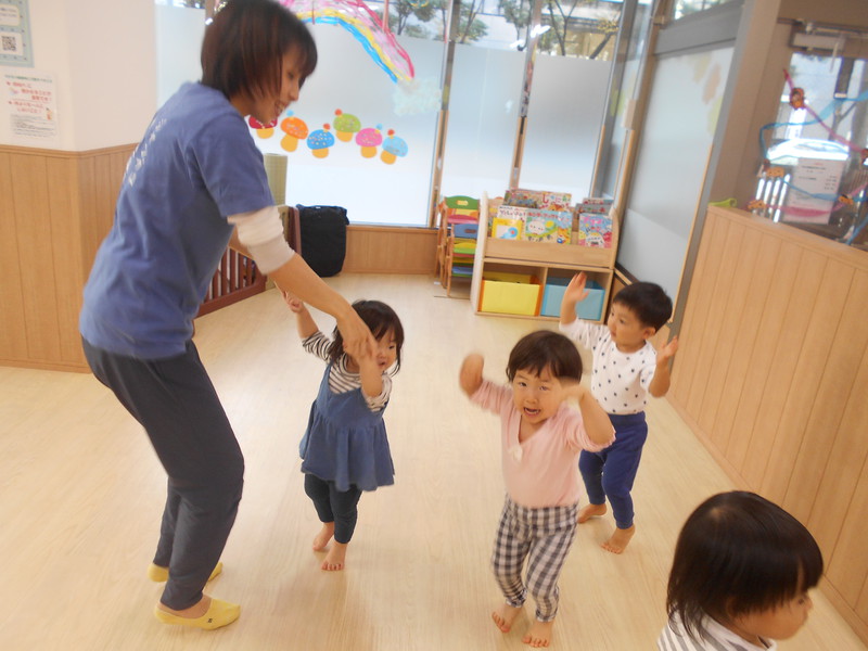 うさぎだよ「さくらさくらんぼ」より