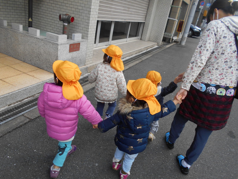 お散歩楽しいな♪