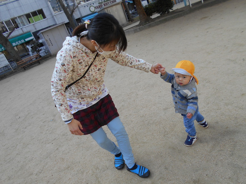 初めて靴を履きました♪