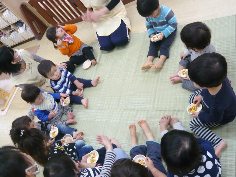 ひなあられ、おいしいね