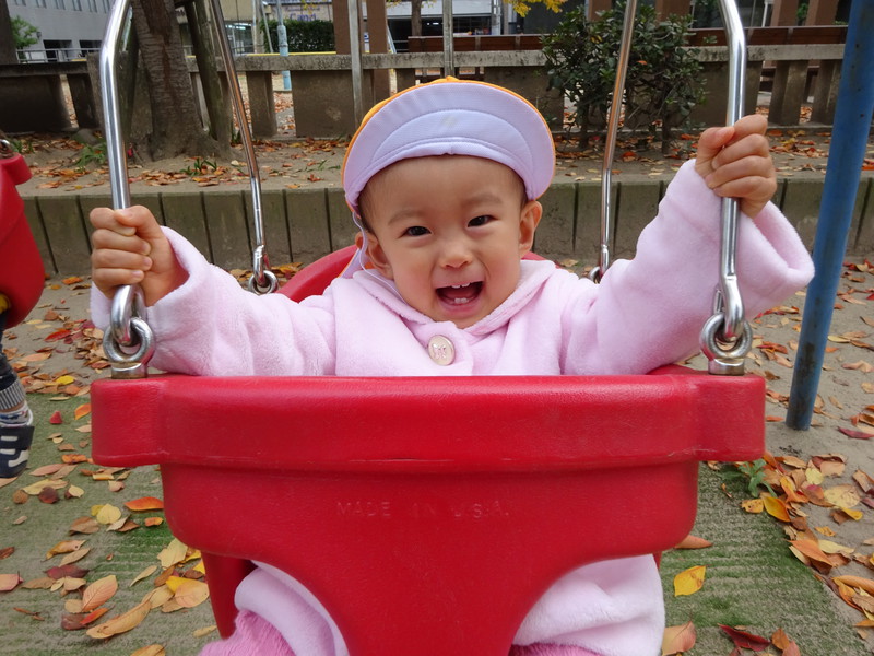 ブランコ楽しいね♪