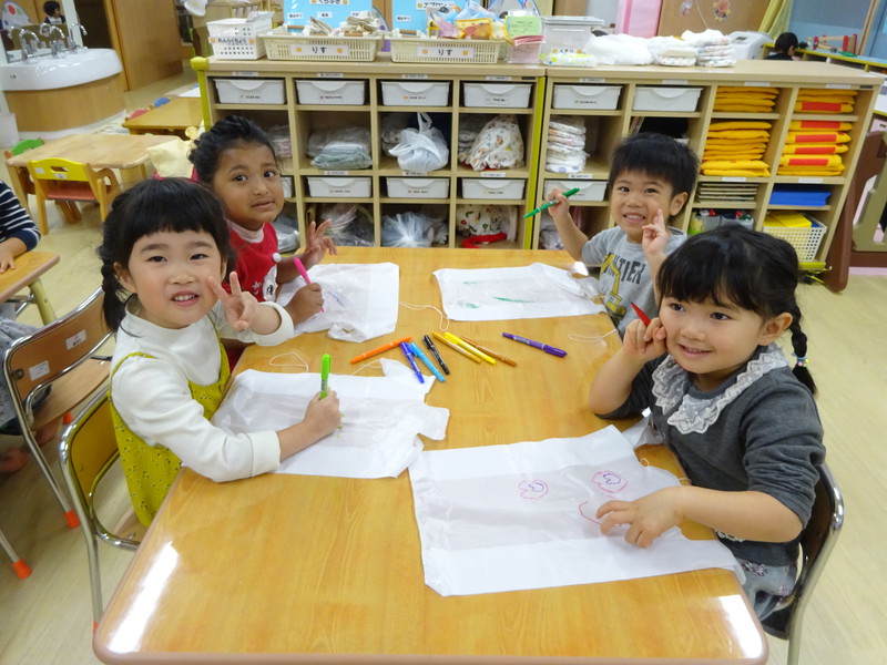 塗り絵に挑戦✐✨