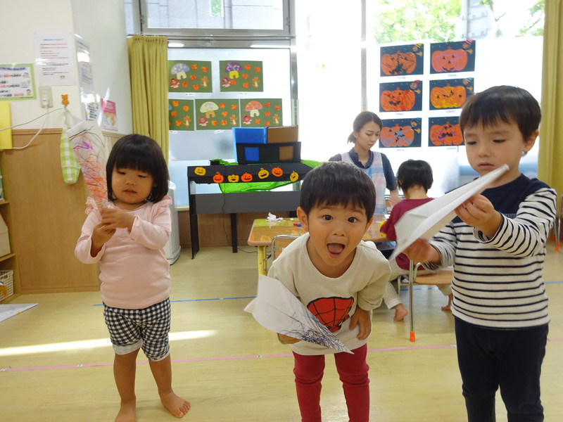 上手に紙飛行機できたよ✨