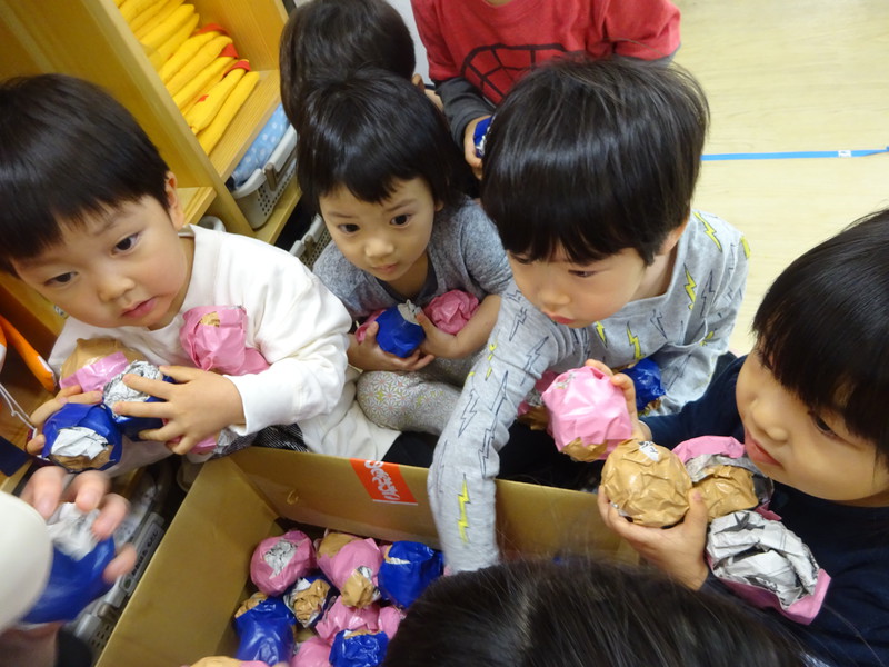 作った豆で退治しようね‼