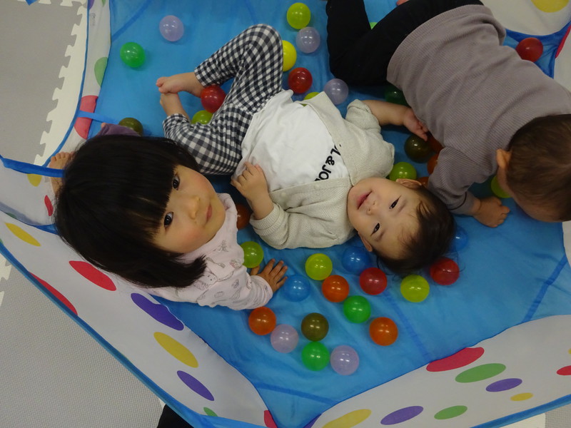 ボールプール楽しいね‼