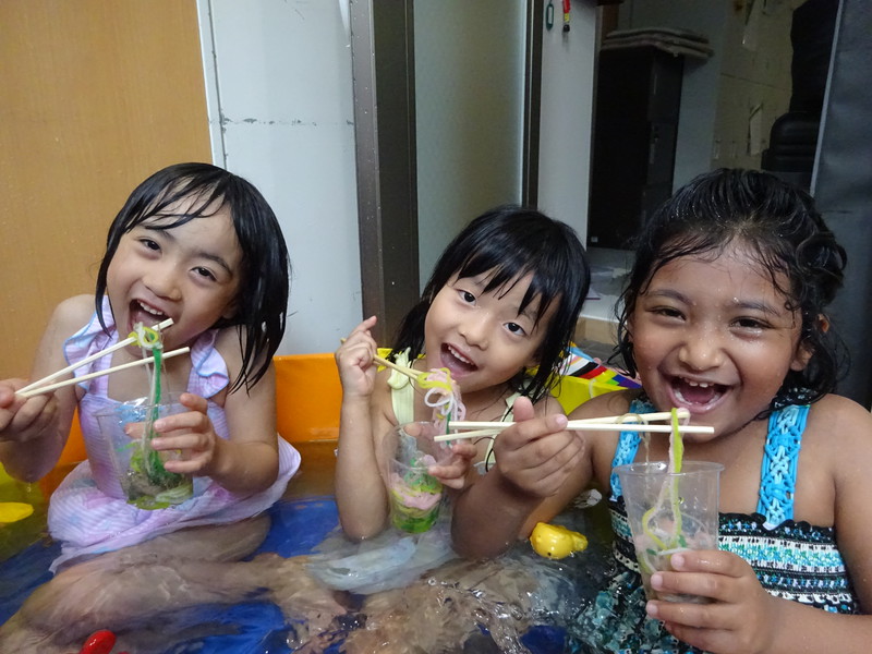 流しそうめんごっこ💛