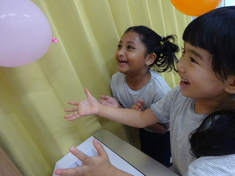 風船が飛んだー🎈