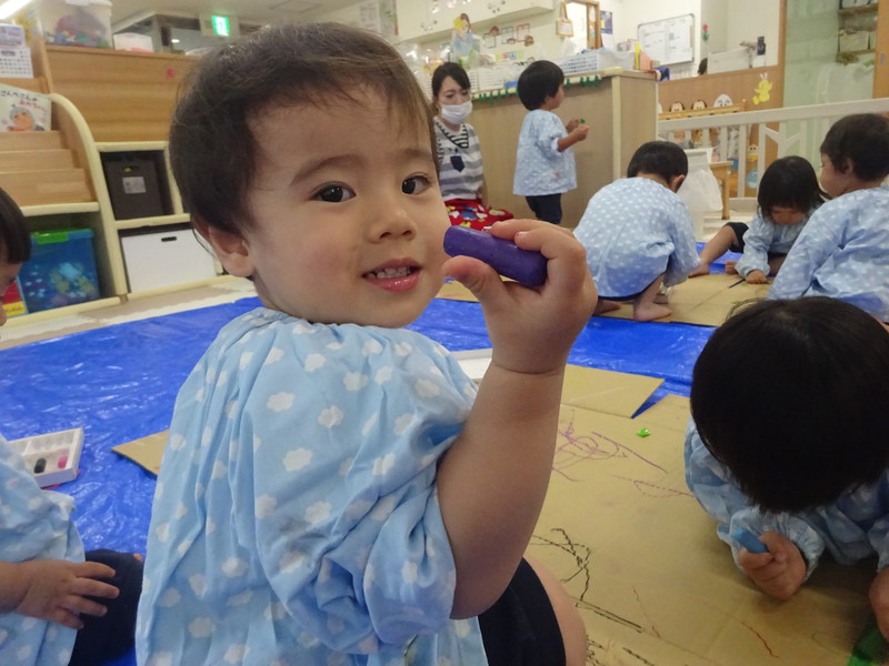 段ボールにお絵描き✏