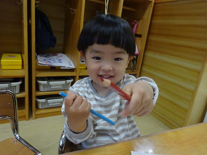 塗り絵楽しいな✍💕