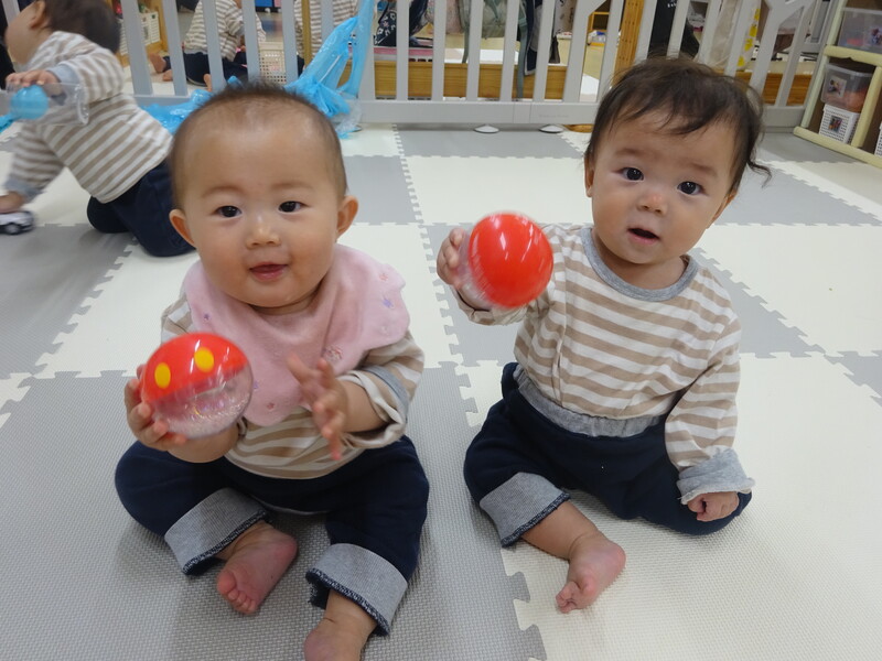 マラカスふりふり♪