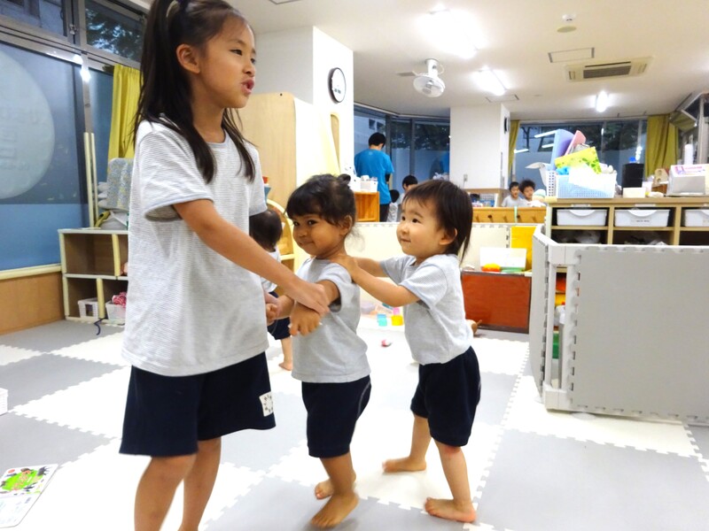 しゅっ、しゅっ、ぽっぽっ