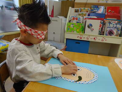  おめめはここかな？