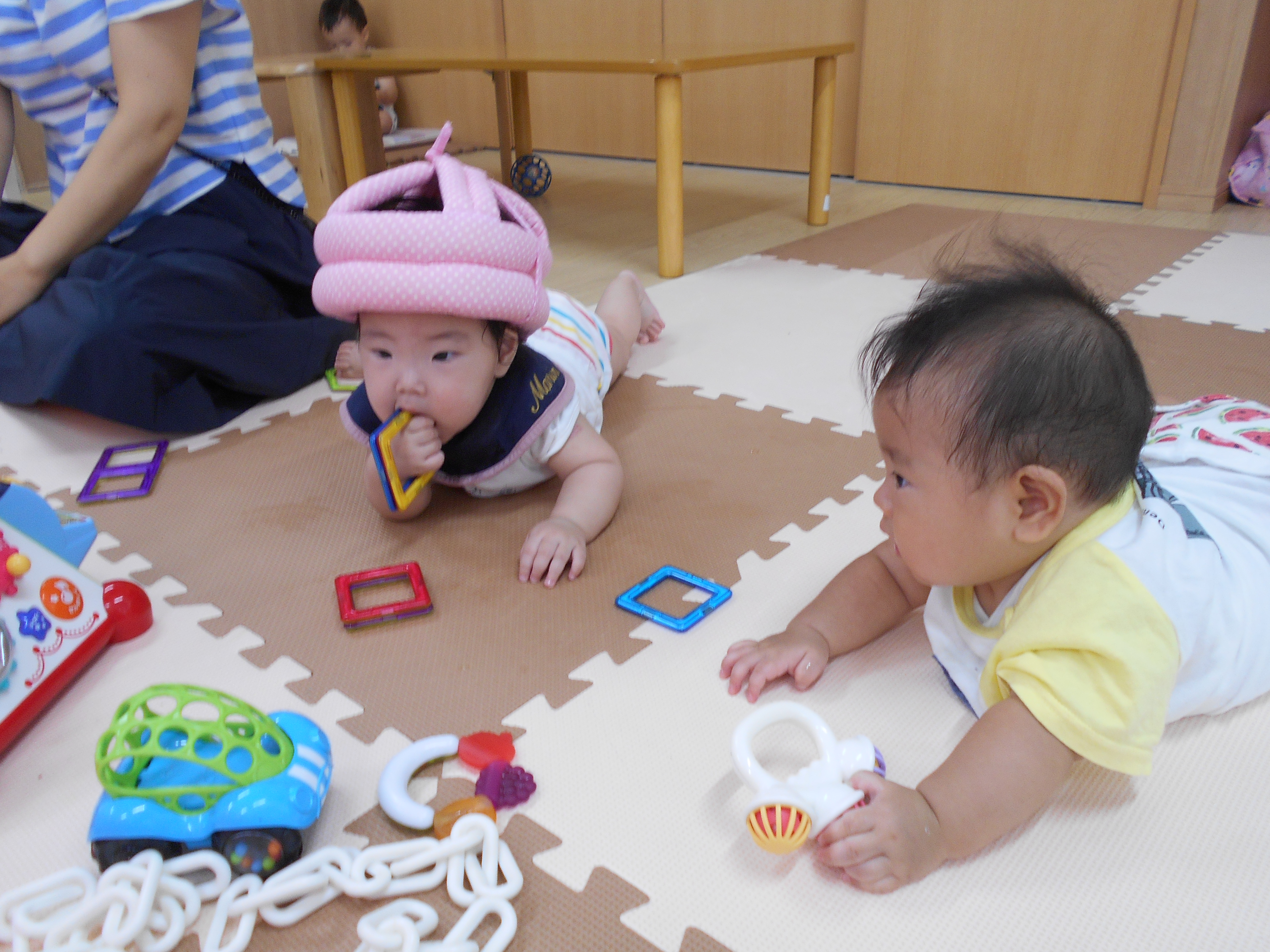 小さな赤ちゃんも遊びに来てくれました